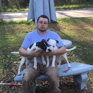 Meet your Posher, Javier